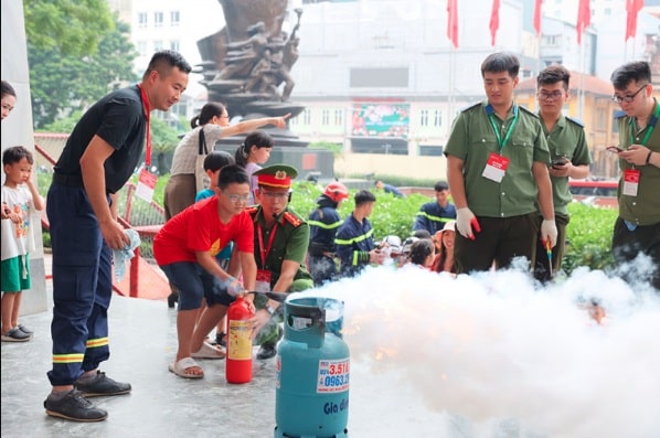 Phòng cháy chữa cháy hình 2