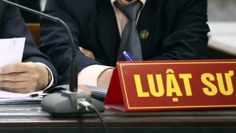 luật sư 1